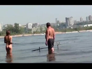 Голая Пьяная Девка Купается