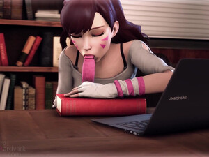 Молодая D.Va минетом расслабила бойфренда после работы