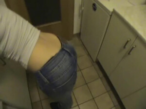 Частное домашнее порно с молоденькой женой