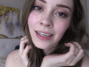 Парниша ебет раком симпатичную молодую девушку