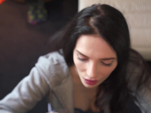 Подружка отомстила своему парню и трахнулась с его лучшим другом