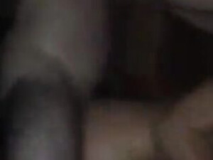 Анальный секс супругов крупным планом