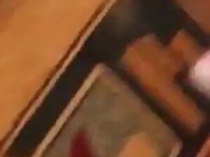 Похотливая любимая ублажает дорогого и кента семьи