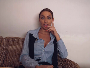 Русская училка решила попробовать секс с иностранцем