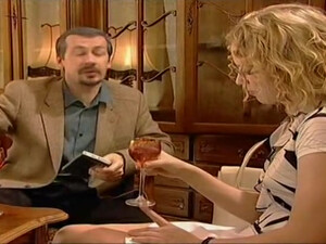 Красотки Сосут Пенисы И Показывают Попки