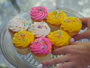 Голая раздвинула ноги для лучшего друга