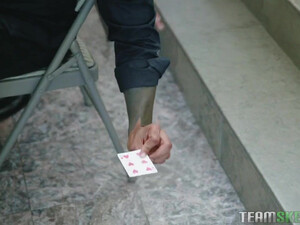 Ебли на столе после игры в покер