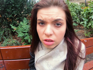 Русская туристка проходит анальный кастинг в позе раком