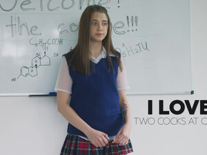 Русская молодая студентка глотает сперму из двух членов после жаркой ебли