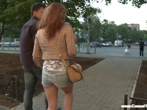 Парень развел рыжую студентку на перепихон дома