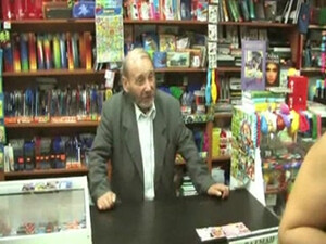 В публичном месте оральный любительский секс обычное дело