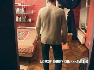 Прекрасный секс мужа и жены после рабочего дня