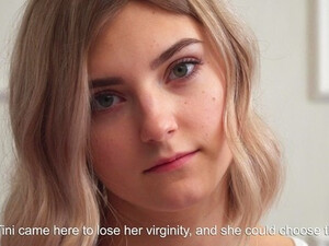 Лишается девственности во время невинной игры с пенисом дружка, но не жалеет