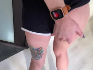 Зачем тебе резинка - я тебя и так трахну!