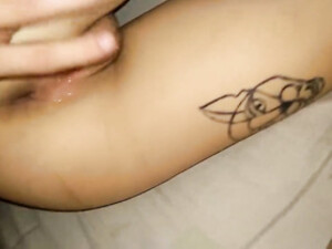 Любительский догги стайл от первого лица со спящей замужней тёлкой