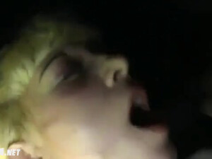 Подруга с сухой дырочкой любит трахаться без презика и сосать член