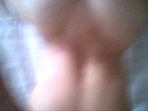 Молодой парнишка снял домашний секс с женой