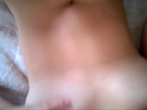 Молодой парнишка снял домашний секс с женой