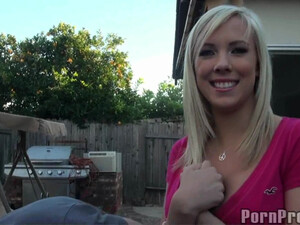 Снял на улице нежную белокурую 18 летнюю девку