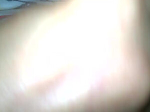 Кончил в рот своей послушной милой женушке в спальне