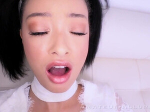 Scarlett Bloom выебли на кастинге здоровым членом в мокрую письку