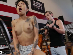 Нарезка с молоденькими под музыку