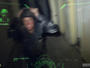 Анал порно где зомби ебут во все щели красотку с пышной попкой