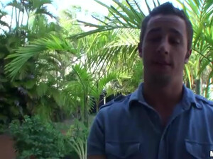 Пацан как следует отодрал свою бывшую девушку на кровати