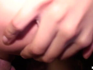 Две девушки подарили парню незабываемый секс втроем