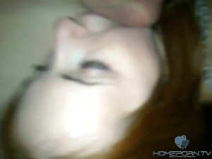 Трахнул рыжую девушку раком после того как она вылизала до блеска яйца и член