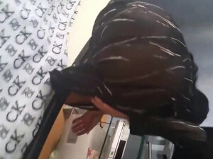 Русская зрелая женщина снимает частное видео своего шикарного тела