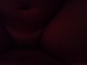 Упругая задница девушки скачет на члене