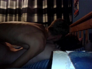 Молодые русские активно трахаются ради классного домашнего видоса