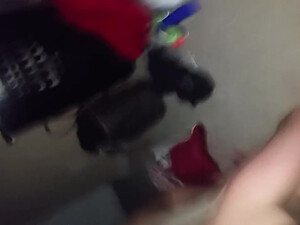 Трахают вдвоем незамужнюю соседку и снимают хоум порно