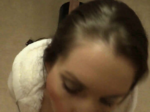 Lelu Love любит секс игрушки и потрясающий минет