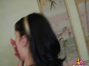 Сосед выебал раком молодую русскую брюнетку