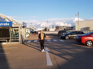 Секс в лифте с немецкой смазливой давалкой