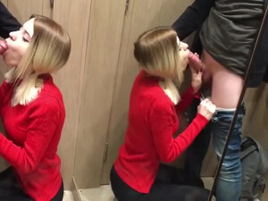 Блондинка в очках сосет в примерочной