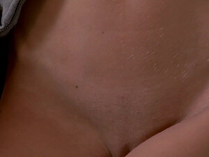 Русская актриса Krystal Boyd кончает от дрочки и мнет сиськи