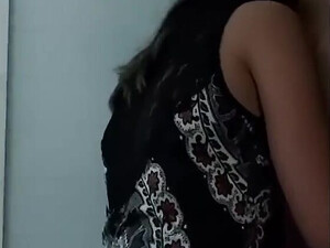 Арабка с завязанными глазами сосет туристу из Франции