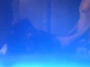 Худенькая хохлушка ублажает двоих