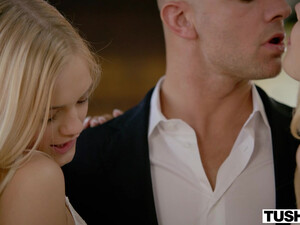 Симатичные сучки классно ебутся в очко с парнем