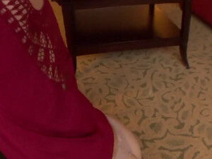 Вкусно сосет и трахается с парнем перед камерой