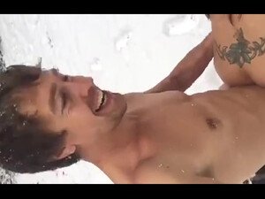 Секс на улице зимой с Настей Рыбкой