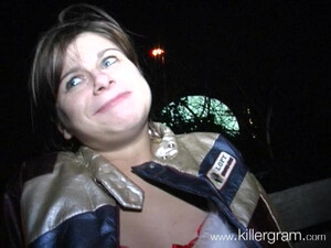 Ночная бабочка сосет писюн всем желающим