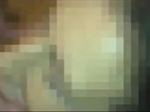 Дама умеют получать наслаждение от гангбанга