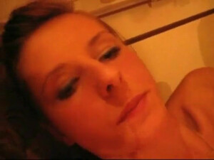 Молоденькая жена ублажает двоих