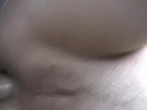 Приучает жену к анальному сексу