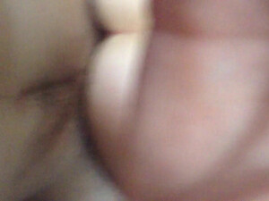 Дрючит жену в вагину, мечтая о попке