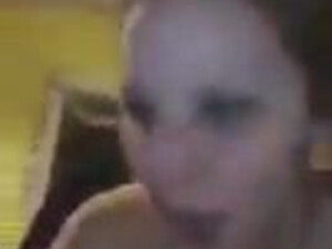 Чувак подарил свою подружку товарищу на проеб в позе в позе раком